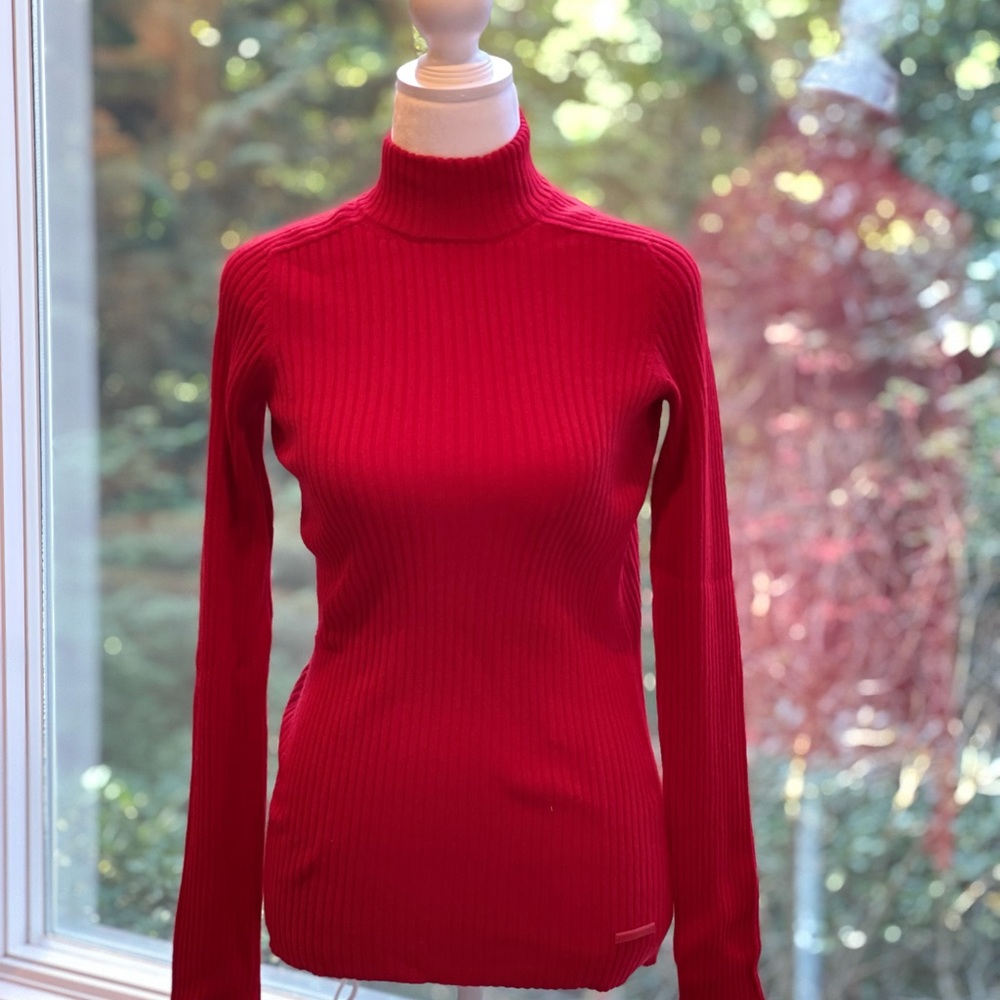 Louis Vuitton red turtle neck